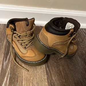 Buster brown boots toddler (size 8)